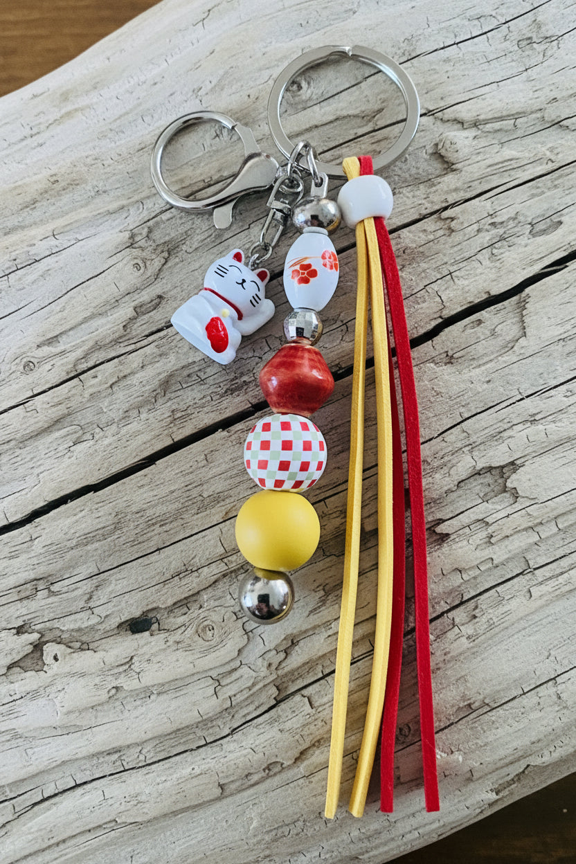 White Maneki-neko Cat Keychain/Bag Accessory